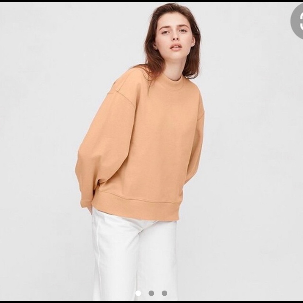 NEW Uniqlo Crewneck Pullover